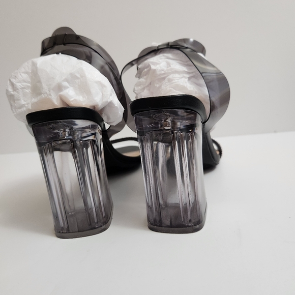 🆕️Forever 21 Black Rhinestone And Lucite Heel Sandals - Picture 7 of 14